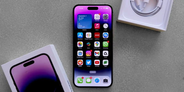 iPhone 14 Pro có thời gian sạc đầy pin vượt trội hơn các phiên bản khác của iPhone 14 series, giúp người dùng tiết kiệm thời gian sạc.